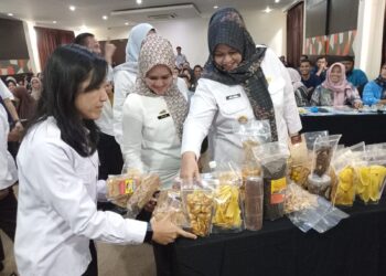 Pelaku Industri Rumah Tangga Pangan di Pringsewu Ikuti Bimtek Keamanan Pangan