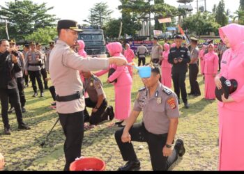 Hari Bhayangkara Ke-79, Puluhan Anggota Polres Lampura Naik Pangkat