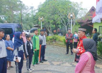 Lepas 7 Peserta Ikuti SR Tingkat SMA, Walikota Metro Ingatkan Siswa Siap Jadi Agen Perubahan