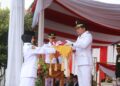 Pemkab Pringsewu Gelar Upacara HUT Ke-80 RI, Bupati Launching Air Mineral Daerah