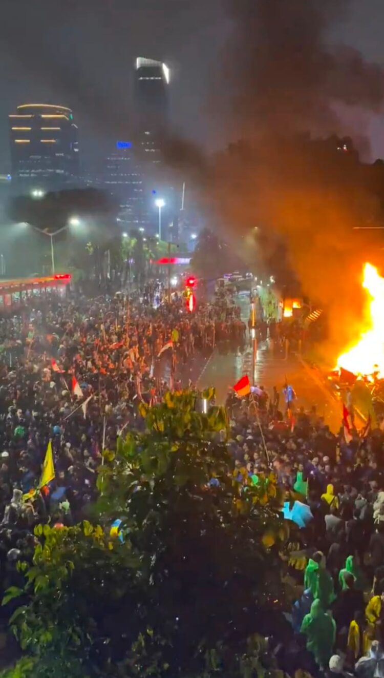 Rakyat Mahasiswa Bangun Dari Tidurnya. Harapkan Indonesia Lebih Baik
