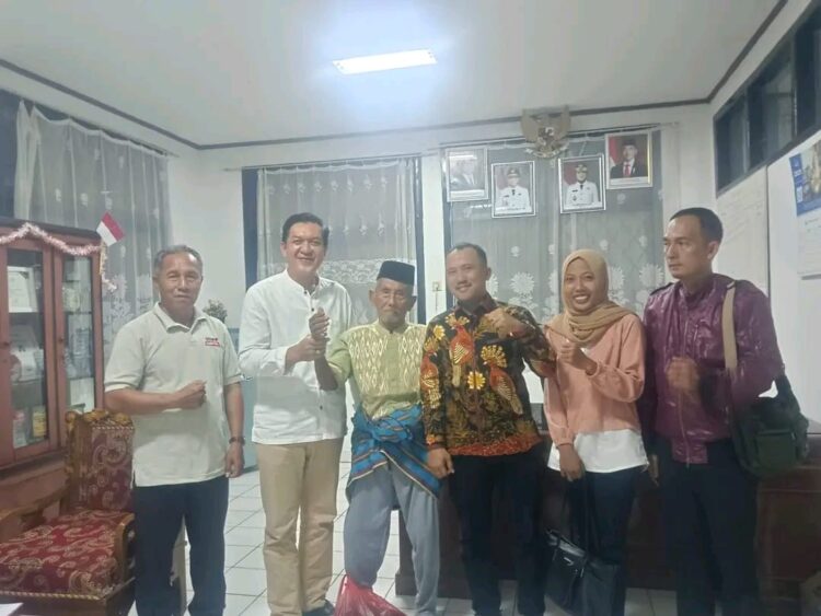Viral Ada Warganya Terlantar, Bupati Mesuji Kirim Camat dan Kades Untuk Menjemput