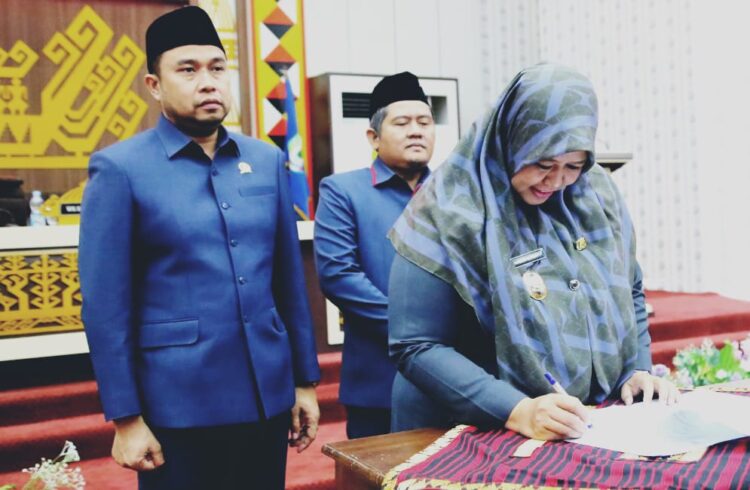 DPRD Pringsewu Sahkan Perubahan APBD 2025