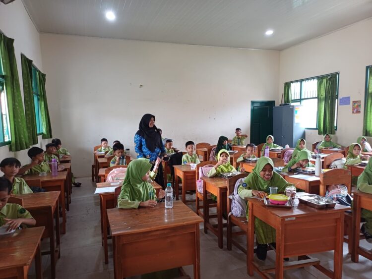 SPPG Sedulur Sewu Jalankan Program Makan Bergizi Gratis (MBG) Sesuai Tupoksi