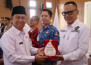 Dukung Kegiatan Donor Darah,  PWI  Raih Penghargaan, Di HUT Ke 80 PMI Lampura