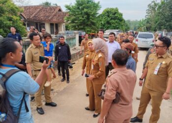 Wagub Jihan Kunjungi Bocah yang Dirantai Ibu Kandungnya Sendiri di Mesuji