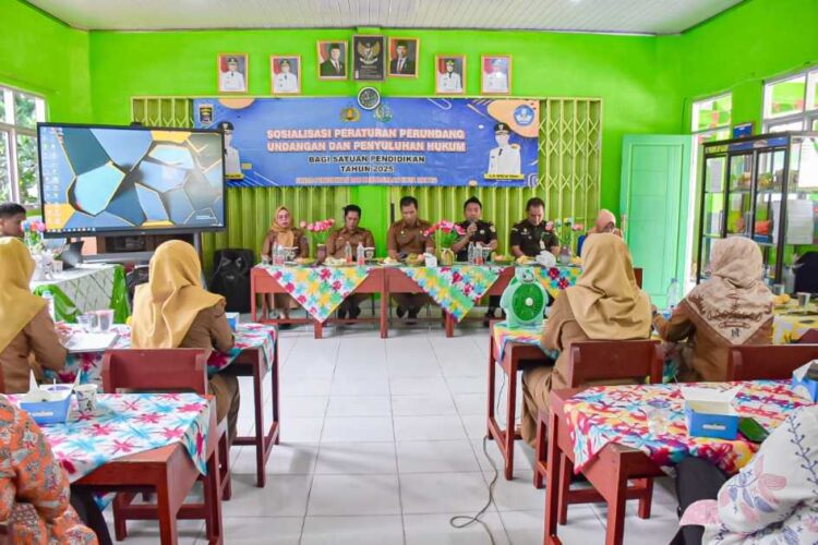 Cegah Aksi Bullying pada Siswa, Kejari Metro Beri Pembinaan Hukum ke Sekolah