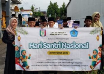 Semarak Hari Santri Nasional, Siswa SD Negeri 1 Pringsewu Utara Kenakan Sarung dan Gamis Ala Santri