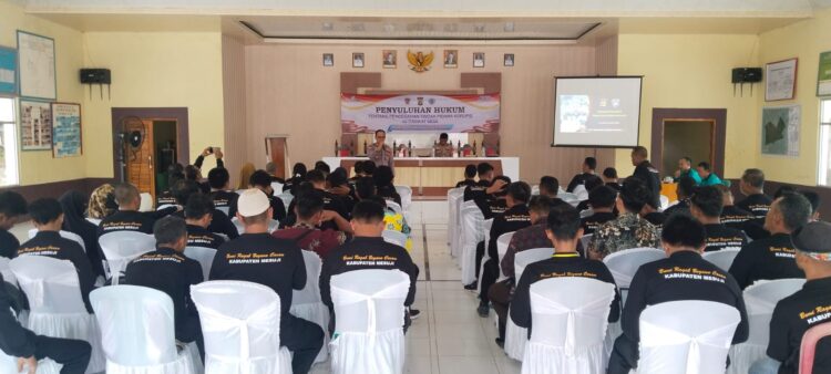 Satbinmas Polres Mesuji Sampaikan Pesan Kamtibmas Pada Giat Pelatihan Pemdes se-Kecamatan Tanjung Raya
