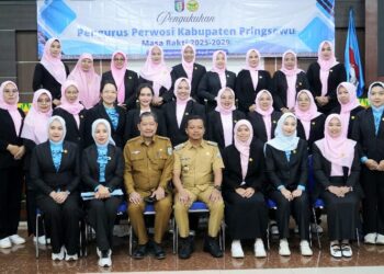 Bupati Pringsewu Kukuhkan Tim Pembina Posyandu dan Dorong Penguatan Layanan Masyarakat