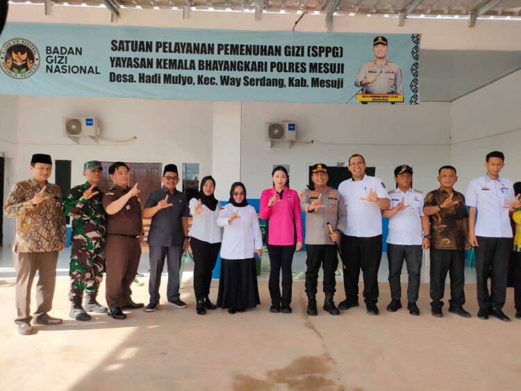 Bupati dan Kapolres Mesuji Resmikan SPPG, Dukung Program Makan Bergizi Gratis