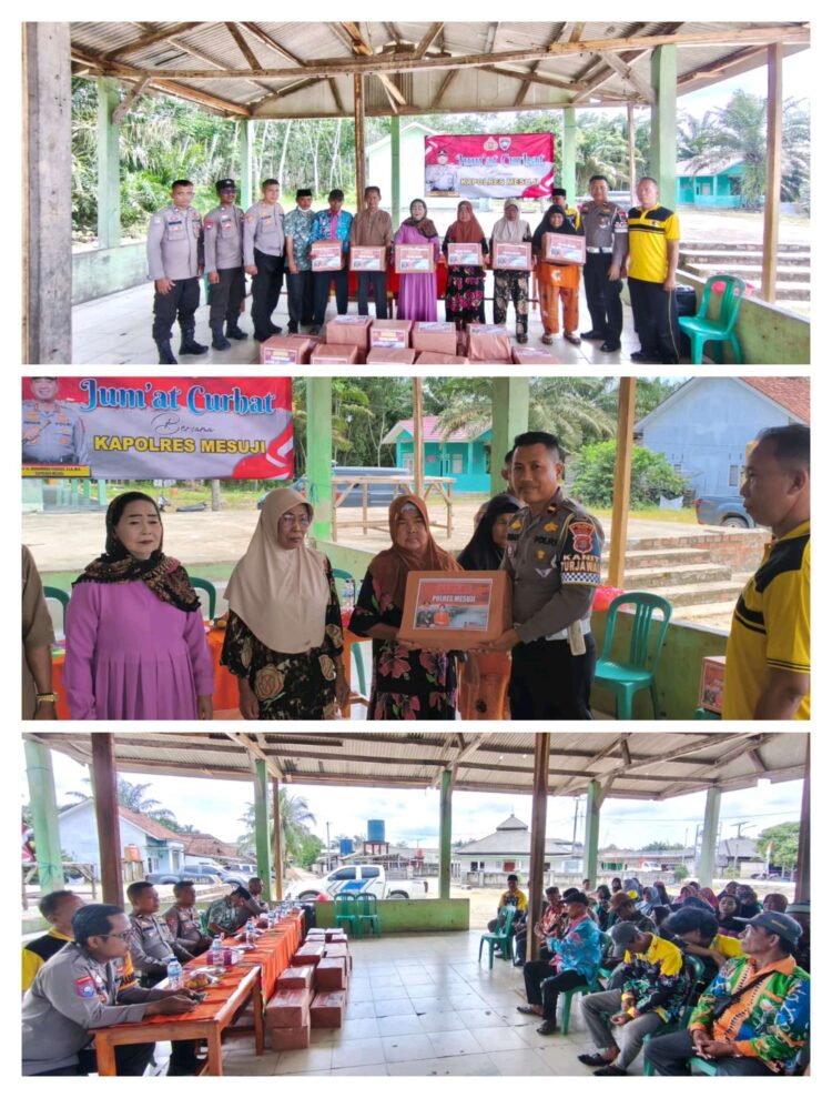 Polres Mesuji Gelar Jumat Curhat di Desa Talang Batu, dan Bagikan 30 Paket Sembako