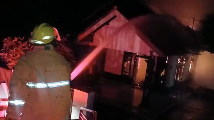 Rumah Warga Mulyojati Dilalap Si Jago Merah, Kerugian Ditaksir Mencapai Hingga Rp300 Juta