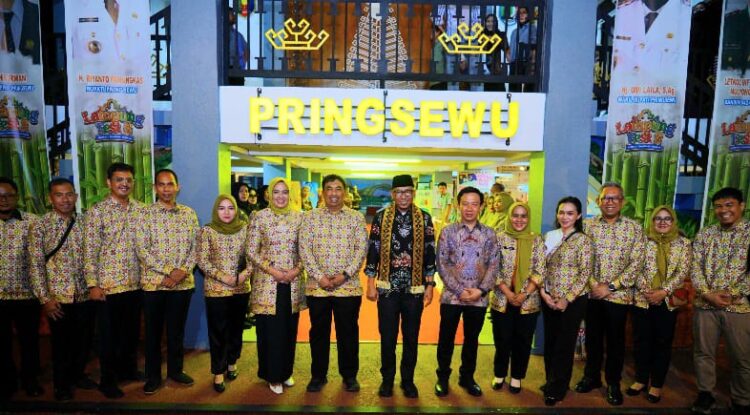 Anjungan Kabupaten Pringsewu Tampilkan Potensi Unggulan Di Lampung Fest 2025