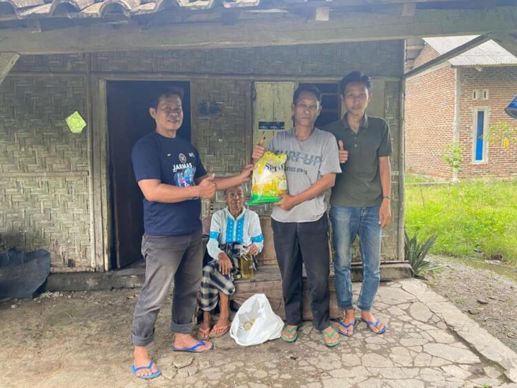 Door To Door, JARMAS Peduli Terus Bergerak Kembali Bagikan Paket Sembako ke Warga Kurang Mampu