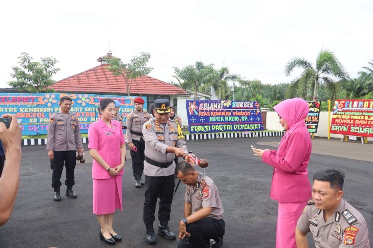Jelang Tahun Baru 2026, Sebanyak 42 Anggota Polres Mesuji Naik Pangkat