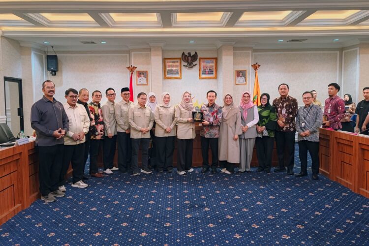 Pemprov Lampung Dorong Transformasi Pendidikan Berbasis Data melalui TKA pada jenjang SMA/SMK/SLB/MA, Komisi X DPR RI Apresiasi Lampung Kembangkan Computer Assisted Test