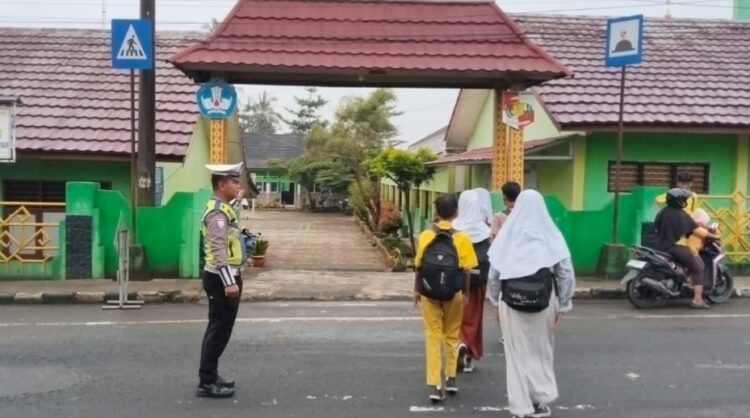 Gelar Pam Rawan Pagi, Satlantas Polres Lampura  Wujudkan Pelayanan Prima Pada Masyarakat