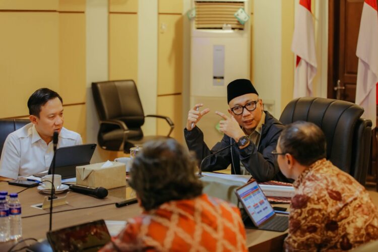 Gubernur Rahmat Mirzani Djausal Pimpin Langsung Rakor Pengendalian Inflasi, Beri Arahan 3 Sektor Penting: Infrastruktur dan Transportasi, Pendidikan, serta Stabilitas Harga