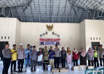 Gelar Jumat Curhat, Polres Mesuji Serap Aspirasi Masyarakat dan Salurkan Paket Sembako