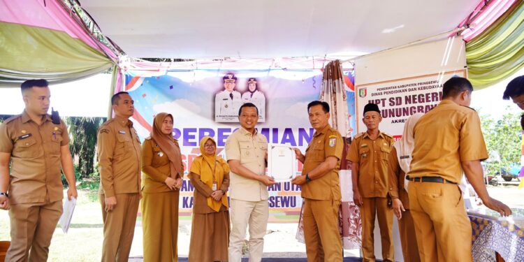 Bupati Pringsewu Resmikan UPT SD Negeri 1 Gunungraya sebagai Sekolah Definitif