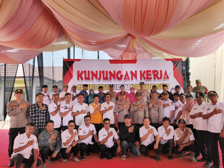 Kapolres dan Ketua Bhayangkari Cabang Mesuji Kunker ke Mapolsek Mesuji Timur