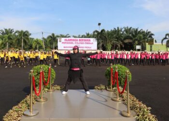 Jaga Kebugaran dan Keakraban, Polres Mesuji Gelar Olahraga Bersama Personel dan Bhayangkari