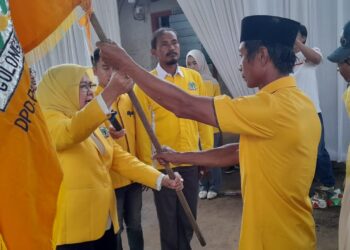 Haryati Cendralela Lantik PK dan Pimdes Golkar se-Kecamatan Panca Jaya
