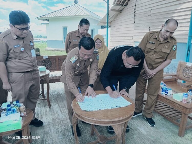 Bupati Pringsewu Teken MoU dengan AM Farm dan Terima Sapi Bantuan Presiden RI