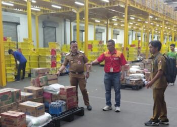 Kadis Perdagangan Lampura Sidak Gudang Alfamart Kotabumi