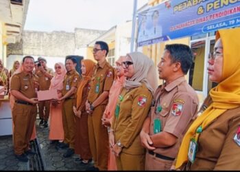 Haru.. Pisah Sambut Pejabat Disdik Lampura, Sukatno : Kita hanya Pindah Tugas, Silaturahmi Harus Tetap Terjalin
