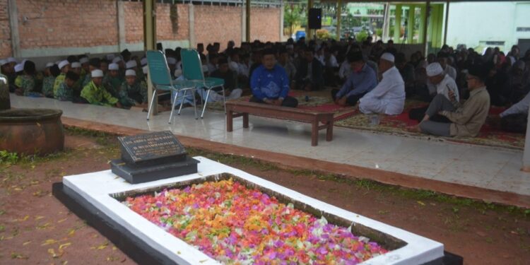 Milad ke-35 Pondok Darul Khair, Diisi Kegiatan Sosial, Tablig Akbar Dan Ziarah Kemakam KH .Abdul Syukur Syah ,