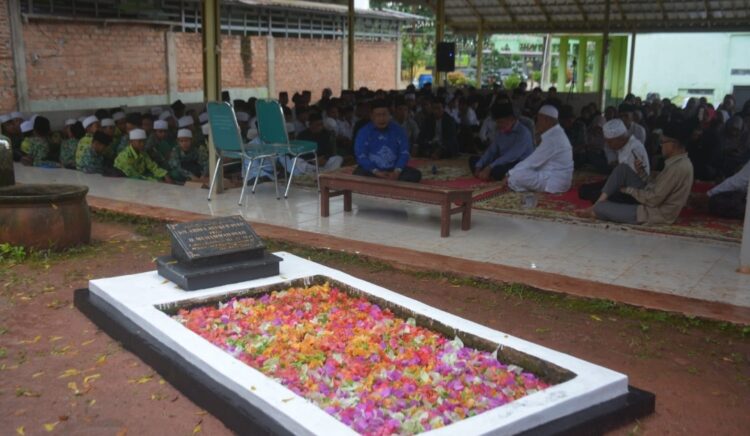 Milad ke-35 Pondok Darul Khair, Diisi Kegiatan Sosial, Tablig Akbar Dan Ziarah Kemakam KH .Abdul Syukur Syah ,