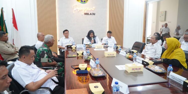 Wabup Pringsewu Pimpin Rapat Persiapan Tim Gugus Tugas Reforma Agraria Tahun 2026