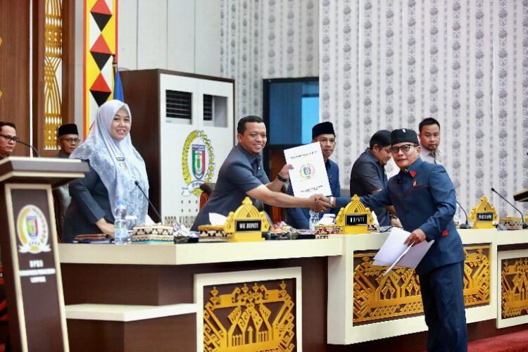 Bupati Pringsewu Sampaikan Ranperda Pertanggungjawaban Pelaksanaan APBD 2025