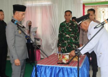 Wabup Romli Lantik Kepala Desa Kota Negara