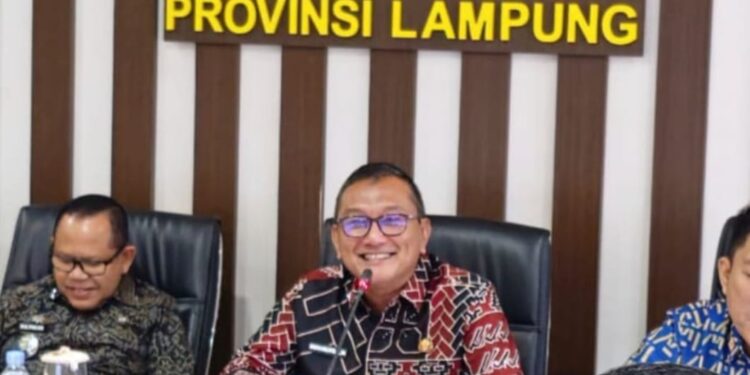 Rapat Evaluasi Raperda, Sekda : Siap Tindaklanjuti Rekomendasi Tim Evaluator