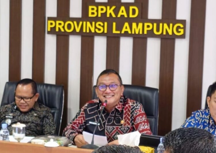 Rapat Evaluasi Raperda, Sekda : Siap Tindaklanjuti Rekomendasi Tim Evaluator