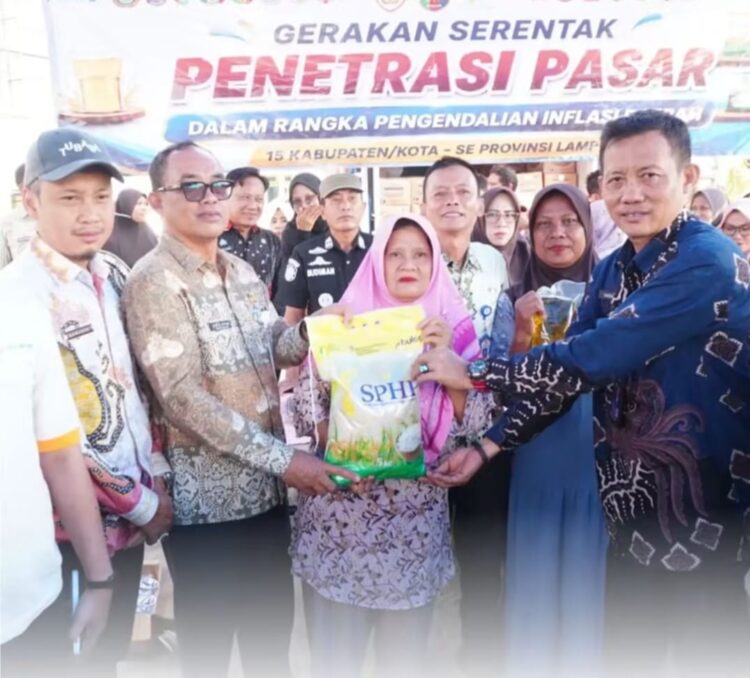 Tekan Infkasi, Pemkab Tubaba Gelar Pasar Murah Salurkan 6 Ton Beras, 600 Dus Minyakita.