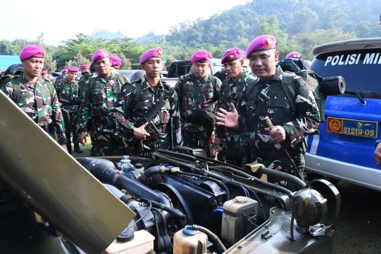 Danbrigif 4 Mar/BS Tekankan Soliditas dan Karakter Prajurit “JAWARA“ pada Apel Gabungan di Lampung