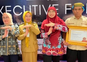 KDMP Pulung Kencana Raih Penghargaan Koperasi Rintisan Terbaik I