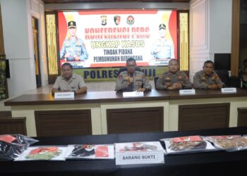 Polres Mesuji Gelar Konferensi Pers, Ungkap Kasus Tindak Pidana Pembunuhan Berencana di Desa Wiralaga I