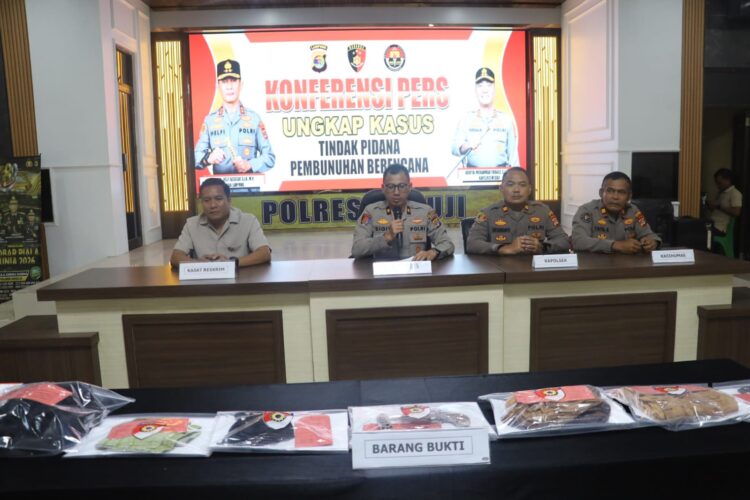Polres Mesuji Gelar Konferensi Pers, Ungkap Kasus Tindak Pidana Pembunuhan Berencana di Desa Wiralaga I