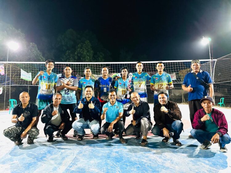 Semarakkan HUT RI ke 81 dan Hari Jadi Desa ke 28, Pemdes Tirtalaga Gelar Open Turnament Bola Voli Putra