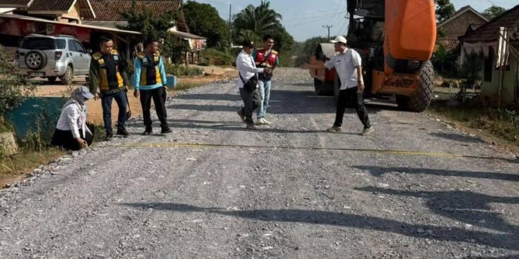 Disposal, Inovasi Elfianah Tangani Jalan Rusak Kala Efisiensi Anggaran