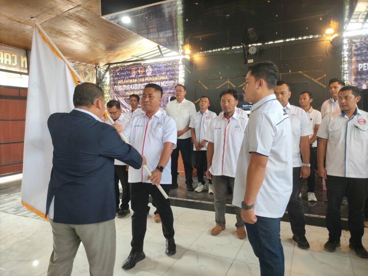 Veri Fardinalsyah Resmi Dilantik Sebagai Ketua PBVSI Kabupaten Mesuji
