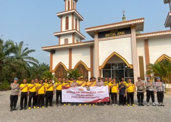 Dipimpin Kabag SDM, Polres Mesuji Laksanakan Kegiatan Indonesia Asri di Masjid Baitul A’mal