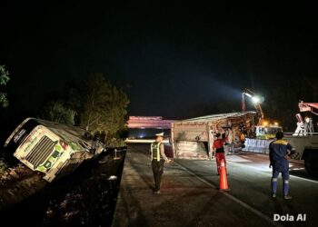 Sat Lantas Polres Mesuji Evakuasi Korban dan Kendaraan Laka Lantas di Tol Terpeka KM 246, 1 Korban Meninggal Dunia
