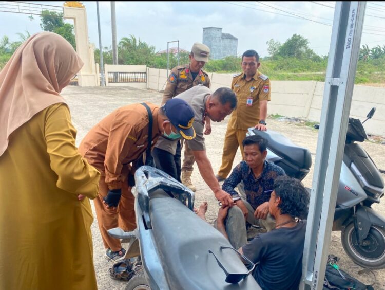Meresahkan Masyarakat, Kasubsektor Bersama Camat RJU Jemput dan Tangani ODGJ